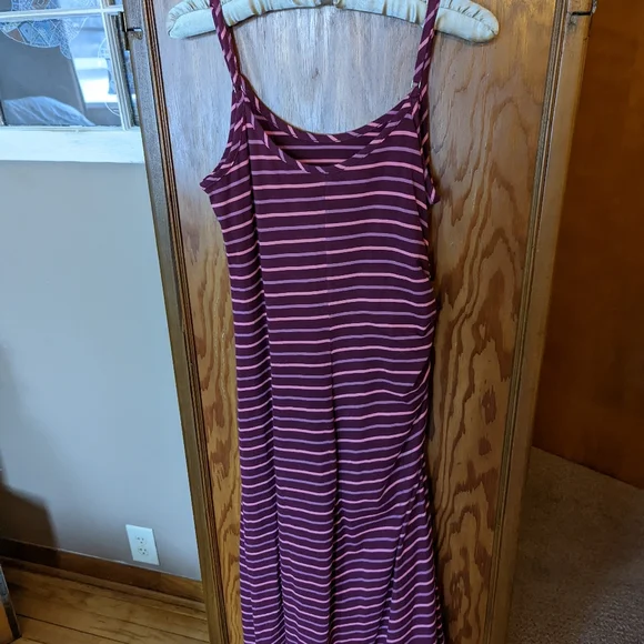 Gap Summer Midi Dress. Size small. - Picture 3 of 6